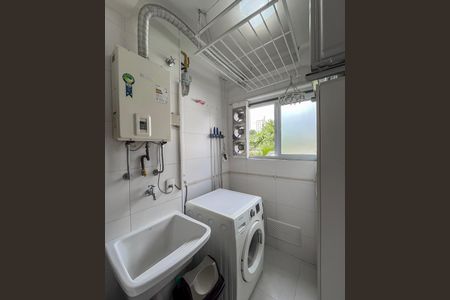 Apartamento à venda com 66m², 2 quartos e 2 vagasÁrea de Serviço