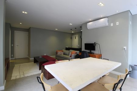 Sala de apartamento para alugar com 2 quartos, 83m² em Itaim Bibi, São Paulo
