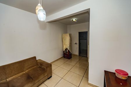 Casa à venda com 2 quartos, 65m² em Santa Rosa, Belo Horizonte