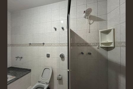 Casa para alugar com 300m², 3 quartos e 3 vagasBanheiro da Suíte