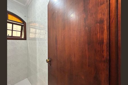 Casa para alugar com 300m², 3 quartos e 3 vagasLavabo