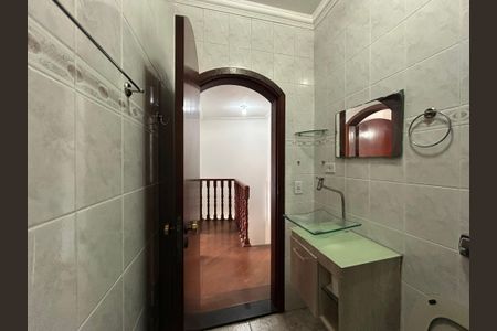 Casa para alugar com 300m², 3 quartos e 3 vagasBanheiro 1