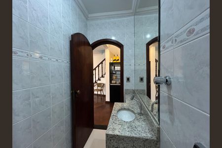 Casa para alugar com 300m², 3 quartos e 3 vagasLavabo