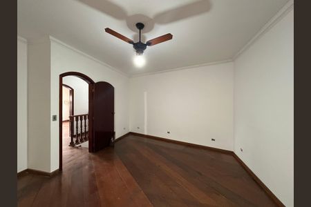 Casa para alugar com 300m², 3 quartos e 3 vagasSuíte