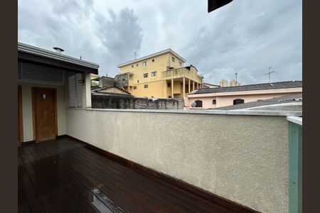 Casa para alugar com 300m², 3 quartos e 3 vagasÁrea externa - Salão de festa