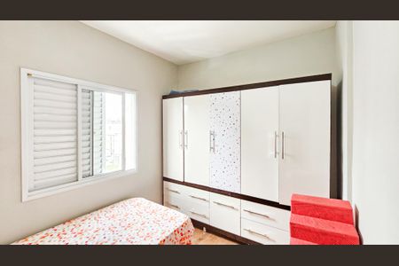 Apartamento à venda com 74m², 3 quartos e 1 vagaQuarto 2