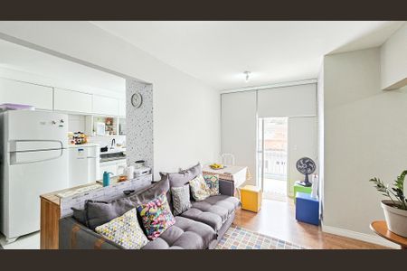 Sala de apartamento à venda com 3 quartos, 74m² em Quitaúna, Osasco