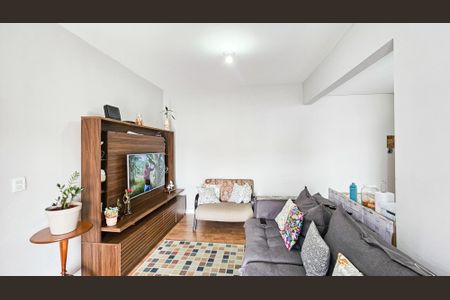 Sala de apartamento à venda com 3 quartos, 74m² em Quitaúna, Osasco