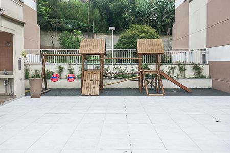 Apartamento para alugar com 52m², 2 quartos e 1 vaga Apartamento para alugar com 52m², 2 quartos e 1 vagaÁrea comum - Playground