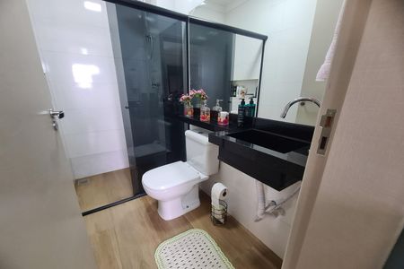 Casa de condomínio à venda com 38m², 2 quartos e sem vaga Casa de condomínio à venda com 38m², 2 quartos e sem vagaBanheiro