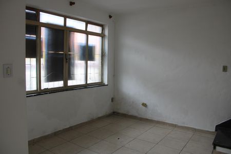 Casa à venda com 100m², 2 quartos e sem vagaSala