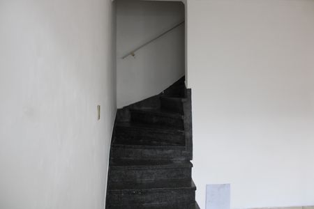 Escada de casa à venda com 2 quartos, 100m² em Ipiranga, São Paulo