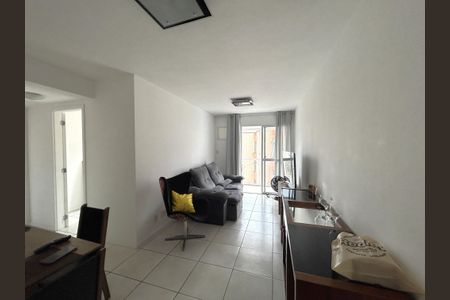 Sala de apartamento para alugar com 2 quartos, 70m² em Osvaldo Cruz, Rio de Janeiro
