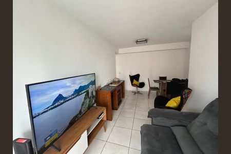 Sala de apartamento para alugar com 2 quartos, 70m² em Osvaldo Cruz, Rio de Janeiro
