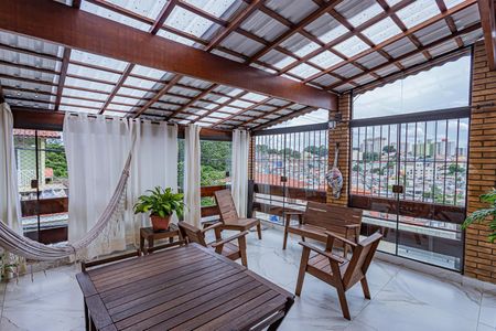 Casa para alugar com 130m², 2 quartos e 2 vagasVaranda suite 1