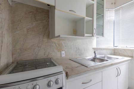 Apartamento para alugar com 45m², 1 quarto e 2 vagas Apartamento para alugar com 45m², 1 quarto e 2 vagasCozinha