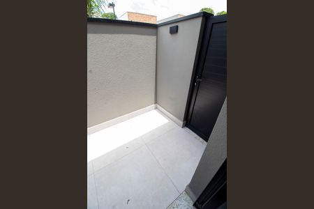 Casa de condomínio à venda com 221m², 3 quartos e 2 vagasÁREA EXTERNA DE SERVIÇO