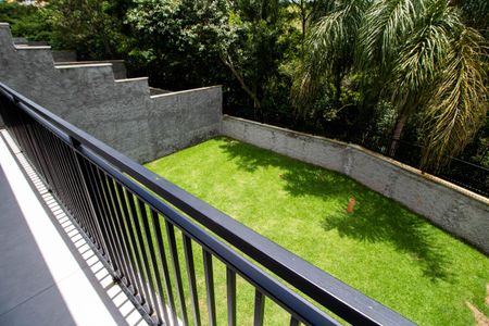 VISTA DA SACADA de casa de condomínio à venda com 3 quartos, 221m² em Parque das Araucárias, Campinas