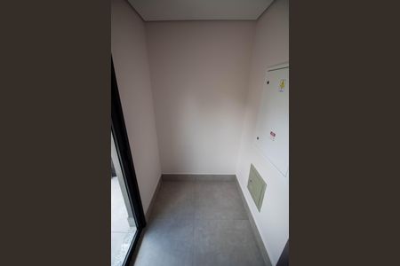 Casa de condomínio à venda com 221m², 3 quartos e 2 vagasÁREA DE SERVIÇO