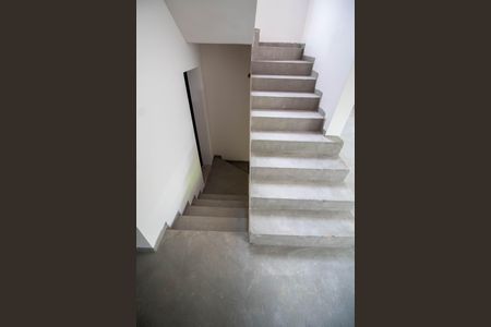 Casa de condomínio à venda com 221m², 3 quartos e 2 vagasESCADA ACESSO ÁREA GOURMET