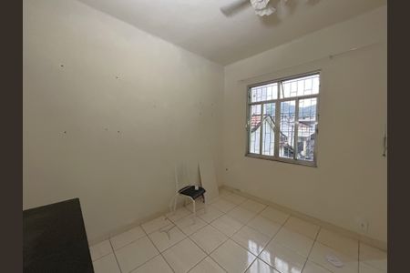 Sala de casa para alugar com 2 quartos, 65m² em Encantado, Rio de Janeiro