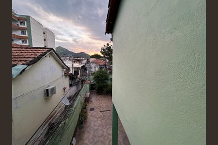 Vista da Sala de casa para alugar com 2 quartos, 65m² em Encantado, Rio de Janeiro