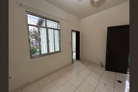 Sala de casa para alugar com 2 quartos, 65m² em Encantado, Rio de Janeiro