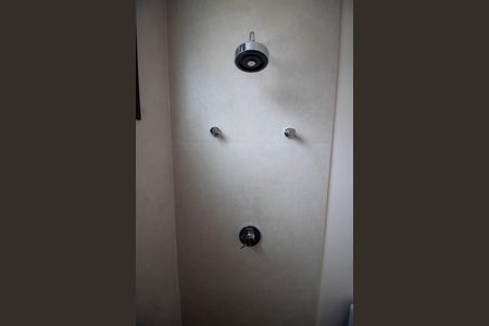 Casa de condomínio à venda com 221m², 3 quartos e 2 vagasBANHEIRO DA SUITE 1