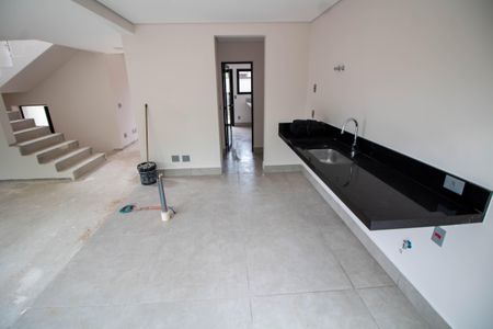 Casa de condomínio à venda com 221m², 3 quartos e 2 vagasCOZINHA