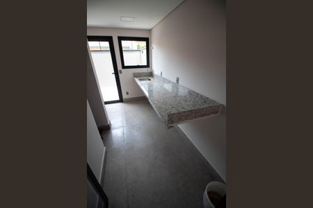 Casa de condomínio à venda com 221m², 3 quartos e 2 vagasÁREA DE SERVIÇO