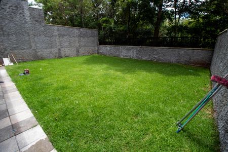 Casa de condomínio à venda com 221m², 3 quartos e 2 vagasÁREA EXTERNA FUNDOS