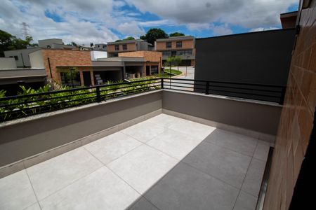 Casa de condomínio à venda com 221m², 3 quartos e 2 vagasSACADA