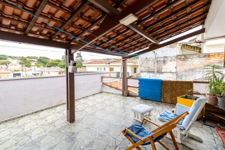 Casa à venda com 266m², 4 quartos e 3 vagasVaranda e Área de Serviço