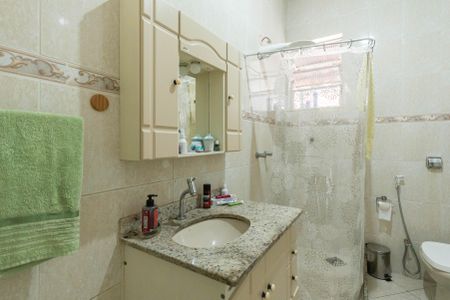Casa à venda com 120m², 3 quartos e 1 vagaBanheiro