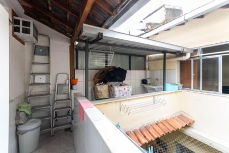 Casa à venda com 120m², 3 quartos e 1 vagaÁrea de Serviço