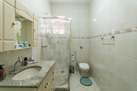 Casa à venda com 120m², 3 quartos e 1 vagaBanheiro