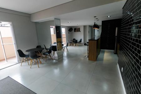 Apartamento para alugar com 42m², 2 quartos e 1 vaga Apartamento para alugar com 42m², 2 quartos e 1 vagaÁrea comum - Salão de festas