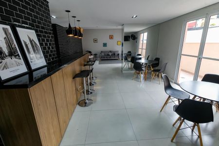 Apartamento para alugar com 42m², 2 quartos e 1 vaga Apartamento para alugar com 42m², 2 quartos e 1 vagaÁrea comum - Salão de festas