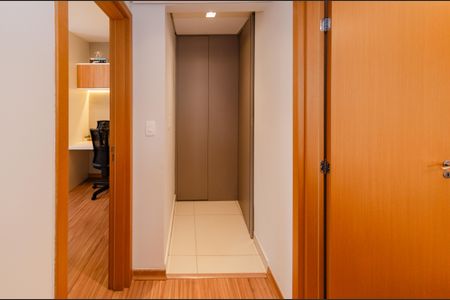 Apartamento à venda com 109m², 3 quartos e 3 vagasCorredor