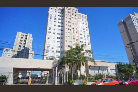 Fachada  de apartamento para alugar com 2 quartos, 50m² em Humaitá, Porto Alegre