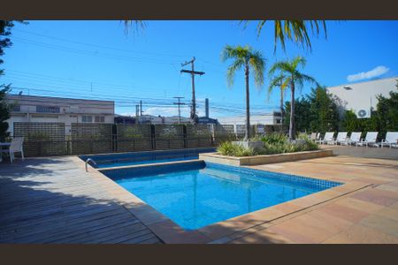 Área comum - Piscina de apartamento para alugar com 2 quartos, 50m² em Humaitá, Porto Alegre