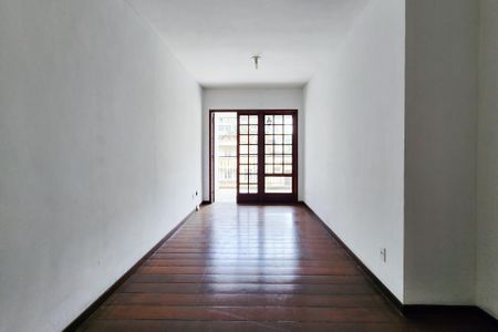 Apartamento à venda com 85m², 2 quartos e 1 vaga Apartamento à venda com 85m², 2 quartos e 1 vagaSala