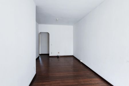 Apartamento à venda com 85m², 2 quartos e 1 vaga Apartamento à venda com 85m², 2 quartos e 1 vagaSala