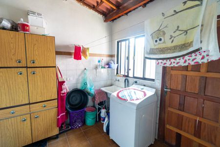 Casa à venda com 240m², 3 quartos e 2 vagasÁrea de Serviço