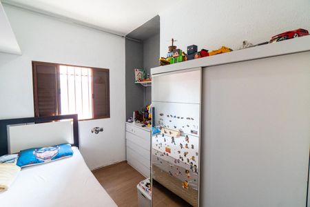 Casa à venda com 240m², 3 quartos e 2 vagasQuarto 2