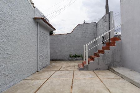 Casa para alugar com 71m², 3 quartos e sem vagaQuintal