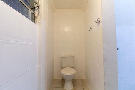 Casa para alugar com 71m², 3 quartos e sem vagaBanheiro