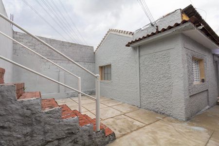 Casa para alugar com 71m², 3 quartos e sem vagaQuintal