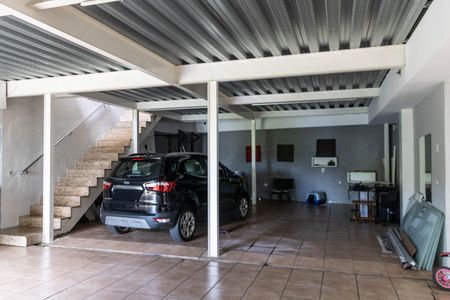 Casa à venda com 487m², 6 quartos e 6 vagasCasa 1 - Garagem