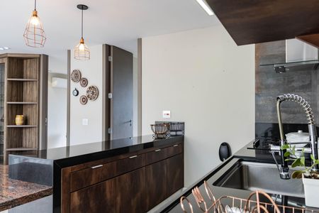 Casa à venda com 487m², 6 quartos e 6 vagasCasa 2 - Cozinha